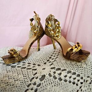 Mata Stiletto Sandals Chunky Gold Chain Snakeskin Size 8 Heels 4"
